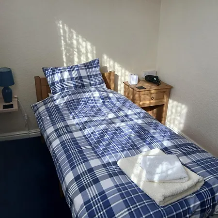 Lynmoore Guest House-3